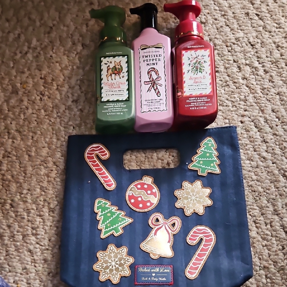 Bath & Body Works Festive Foaming Soap Trio